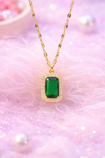 Emerald Royale Crystal Jewelry Set for Women 💚✨ (Necklace, Earrings & Ring)