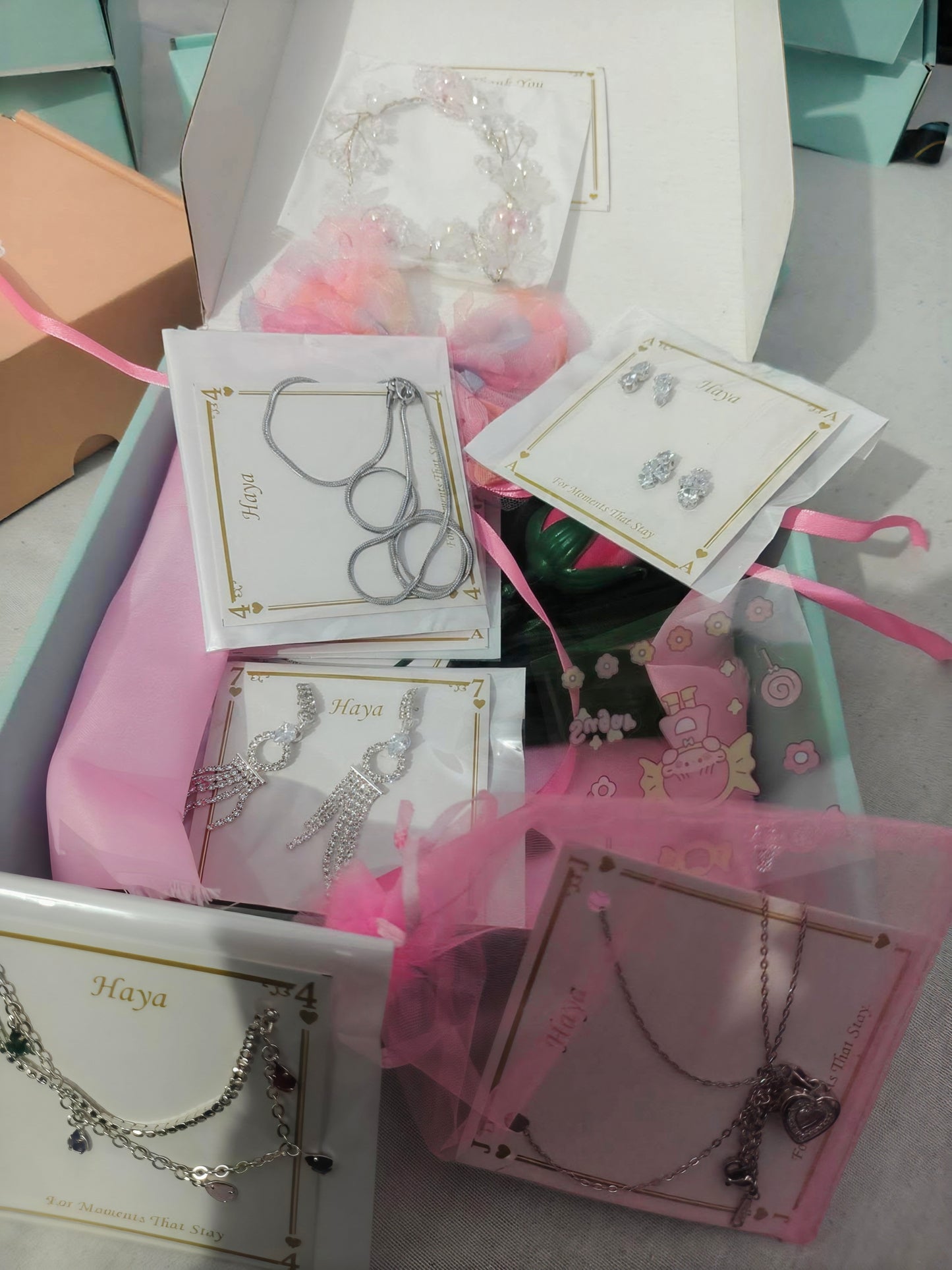 Starlit Glow Set ✨ (5-in-1 Jewelry Set – Necklace + Earrings + Bracelet + Ring + Chain)