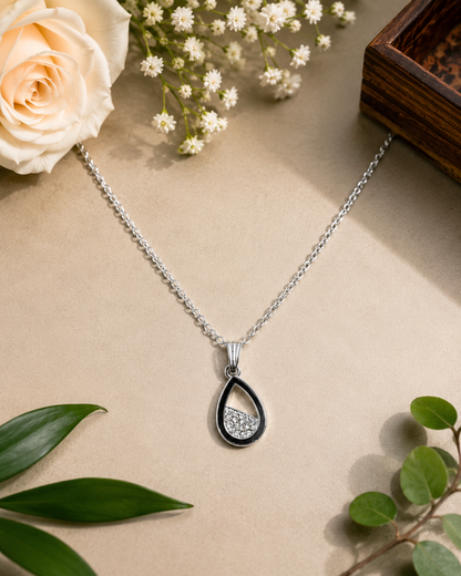 Haya Elegant Necklace & Bracelet Combo